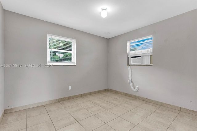 551 NW 30th Ter, Fort Lauderdale, FL 33311