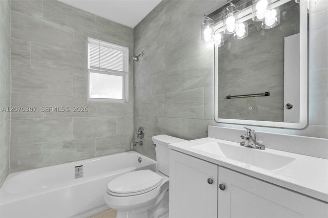 551 NW 30th Ter, Fort Lauderdale, FL 33311