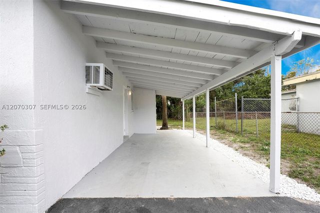 551 NW 30th Ter, Fort Lauderdale, FL 33311