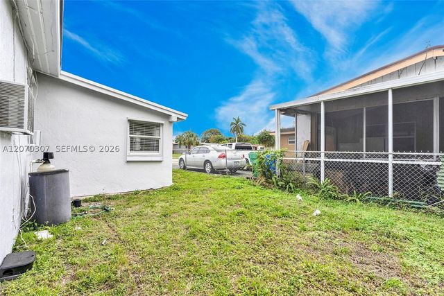 551 NW 30th Ter, Fort Lauderdale, FL 33311