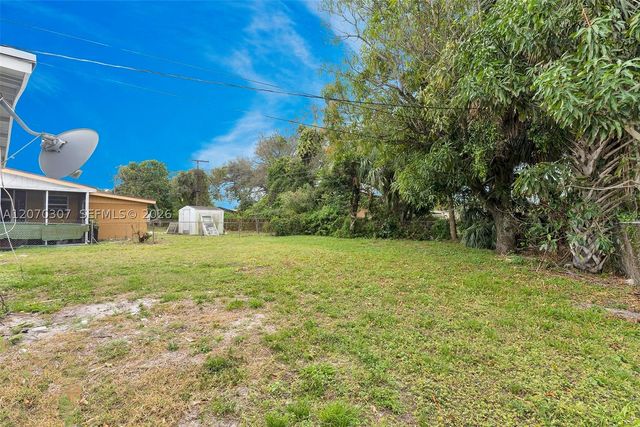 551 NW 30th Ter, Fort Lauderdale, FL 33311