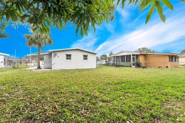 551 NW 30th Ter, Fort Lauderdale, FL 33311