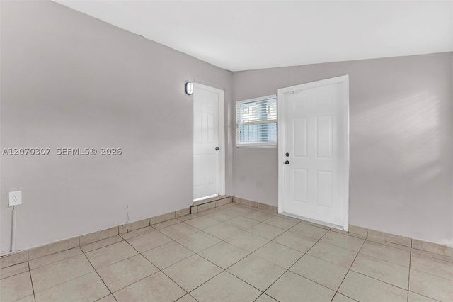 551 NW 30th Ter, Fort Lauderdale, FL 33311