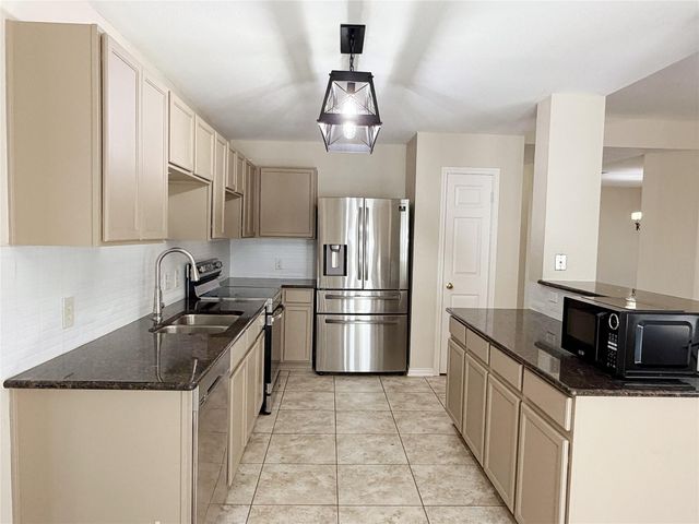 2224 Coats CIR, Austin, TX 78748