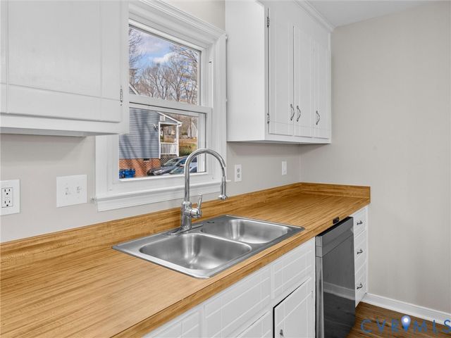 7104 Deer Run Ln, Midlothian, VA 23112