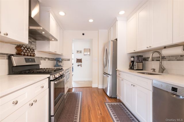 643 Pelham Road 7 D, New Rochelle, NY 10805