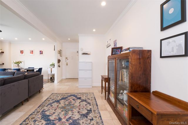 643 Pelham Road 7 D, New Rochelle, NY 10805