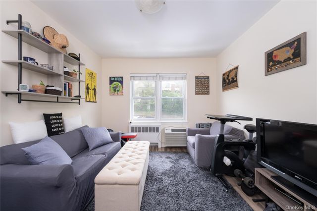 643 Pelham Road 7 D, New Rochelle, NY 10805