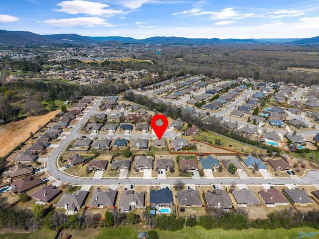 4608 Talbot Drive, Owens Cross Roads, AL 35763