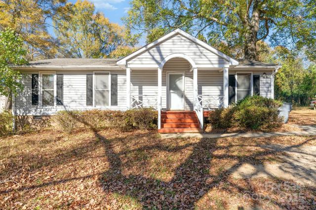 8331 Gera Emma Drive, Charlotte, NC 28215