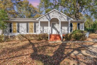 8331 Gera Emma Drive, Charlotte, NC 28215
