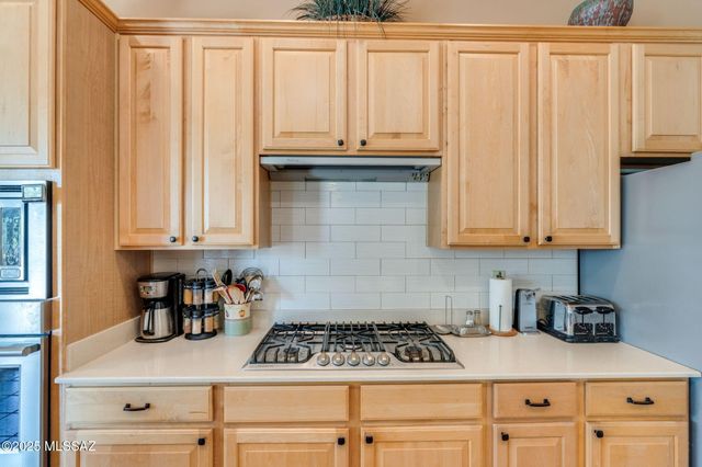 1894 E Longspur Place, Green Valley, AZ 85614