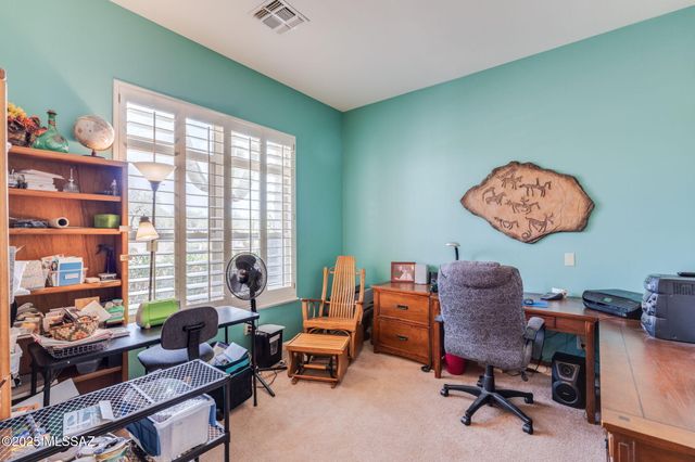 1894 E Longspur Place, Green Valley, AZ 85614