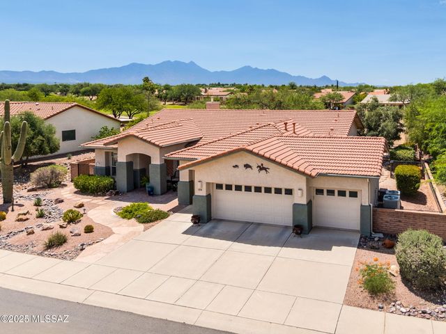 1894 E Longspur Place, Green Valley, AZ 85614