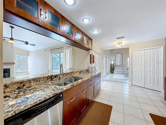 8601 CHADWICK DRIVE, Tampa, FL 33635