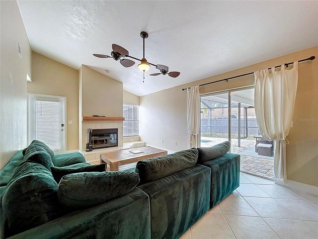 8601 CHADWICK DRIVE, Tampa, FL 33635