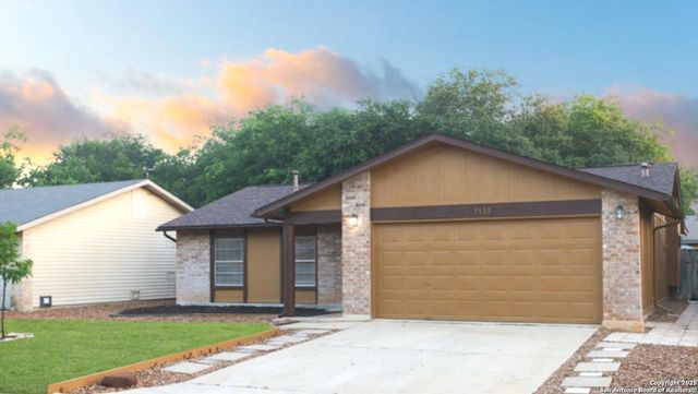 7135 Spring Grove, San Antonio, TX 78249