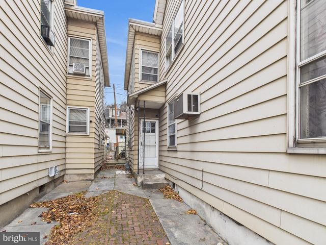 673 S FRONT ST, Steelton, PA 17113