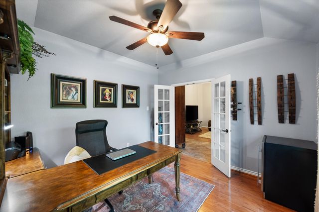 904 Lindstrom Drive, Fort Worth, TX 76131