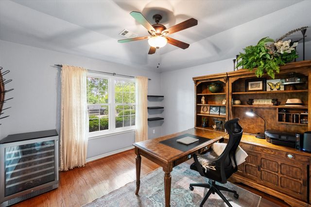 904 Lindstrom Drive, Fort Worth, TX 76131