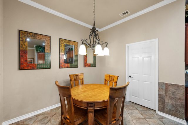904 Lindstrom Drive, Fort Worth, TX 76131