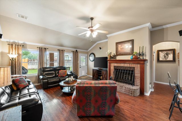904 Lindstrom Drive, Fort Worth, TX 76131