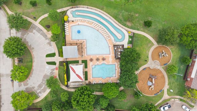 904 Lindstrom Drive, Fort Worth, TX 76131