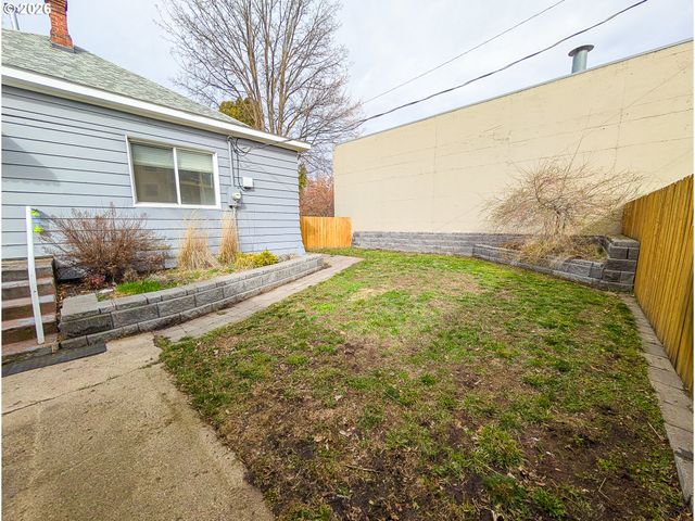 1609 6th St, La Grande, OR 97850