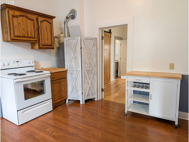 1609 6th St, La Grande, OR 97850