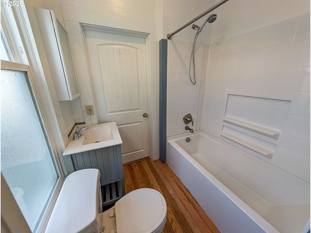 1609 6th St, La Grande, OR 97850