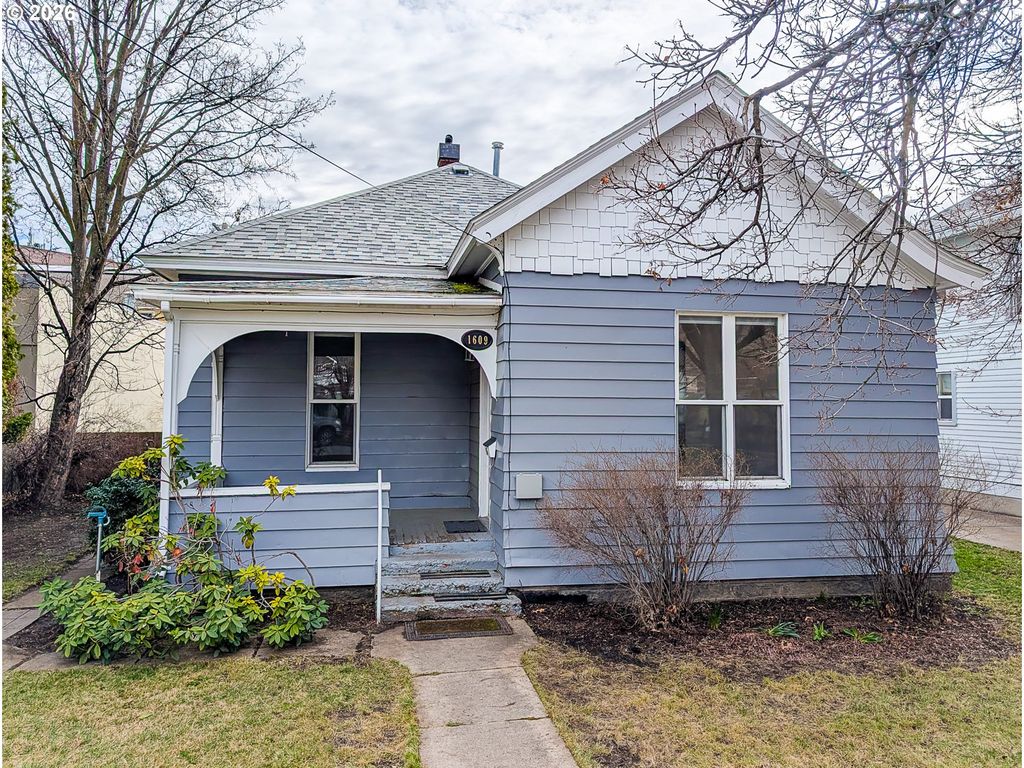 1609 6th St, La Grande, OR 97850