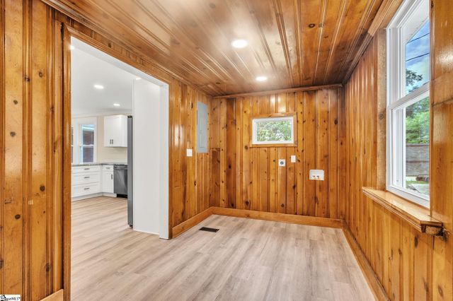 313 Furman Hall Road, Greenville, SC 29609