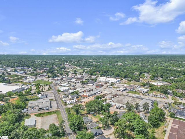 313 Furman Hall Road, Greenville, SC 29609