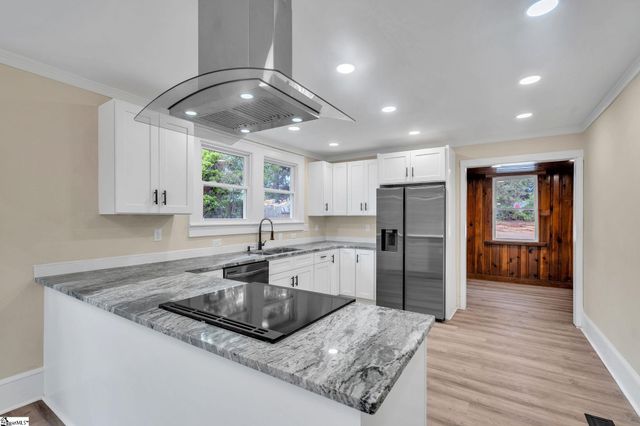 313 Furman Hall Road, Greenville, SC 29609