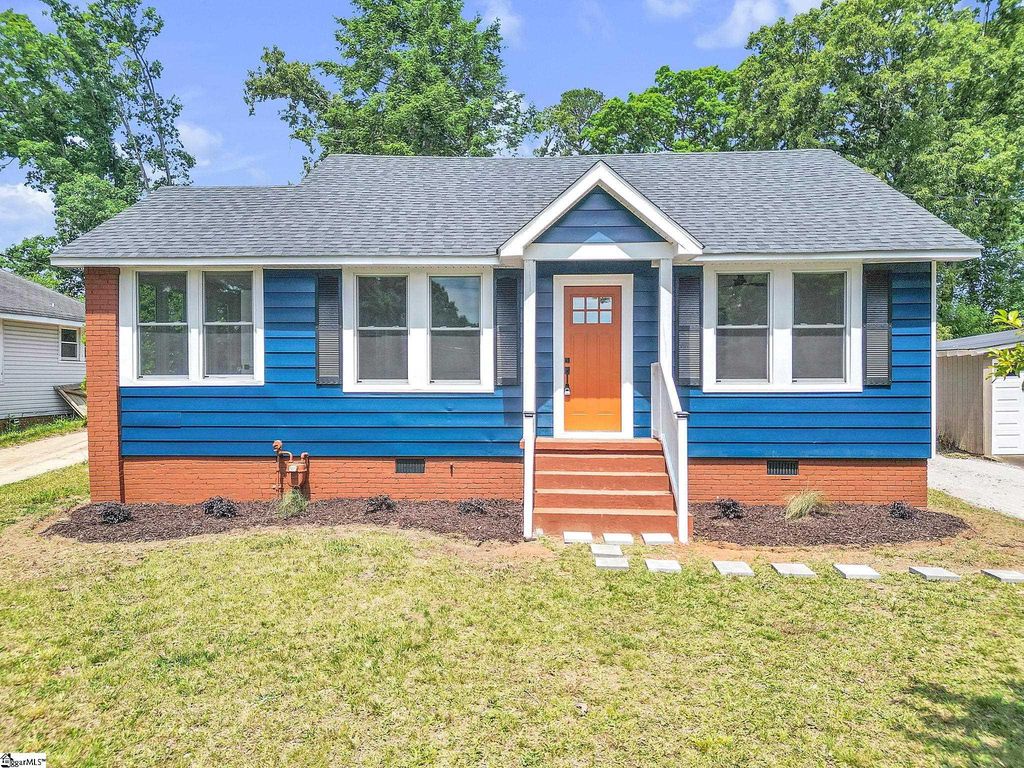 313 Furman Hall Road, Greenville, SC 29609