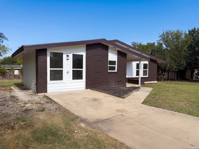 606 E LANGLEY BLVD, Universal City, TX 78148