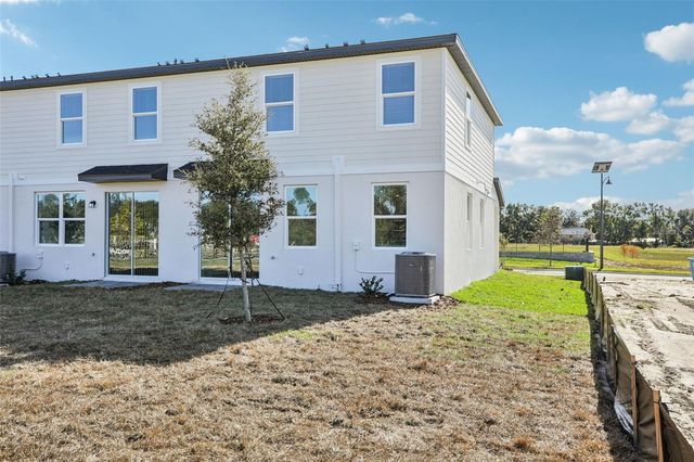698 MUHLY STREET, Lady Lake, FL 32159