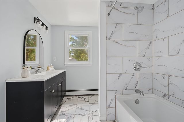 3-R Buttonwood Ter, Attleboro, MA 02703