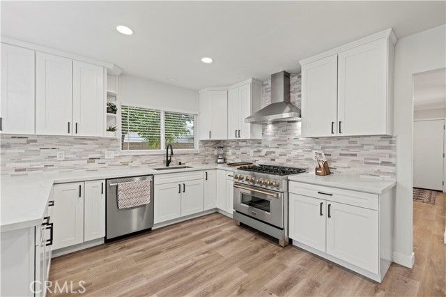 10228 Amestoy, Northridge (los Angeles), CA 91325