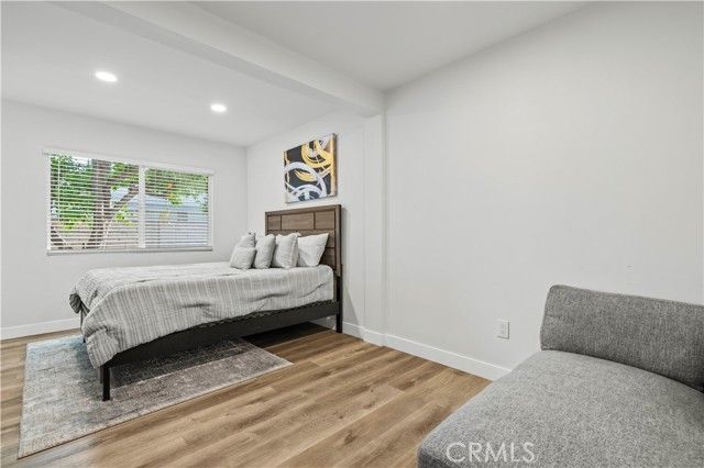 10228 Amestoy, Northridge (los Angeles), CA 91325