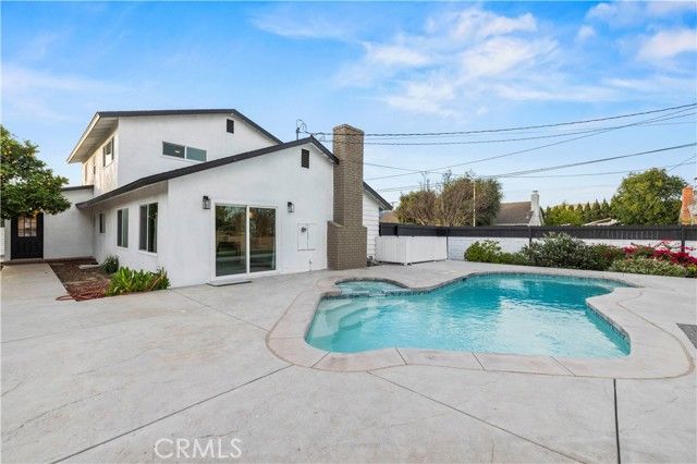 10228 Amestoy, Northridge (los Angeles), CA 91325
