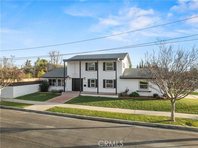 10228 Amestoy, Northridge (los Angeles), CA 91325