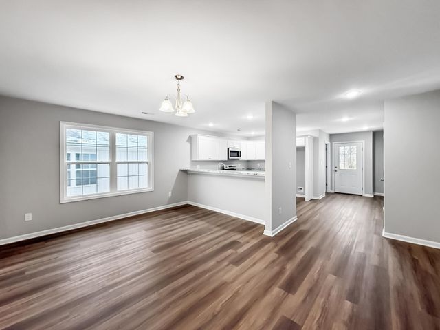 203 Charles Carr Drive, Harrodsburg, KY 40330