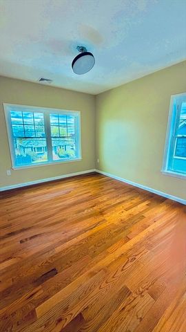 310 King St, Fall River, MA 02724