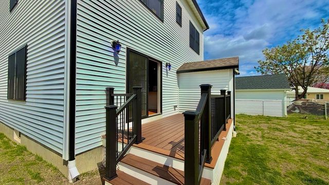 310 King St, Fall River, MA 02724
