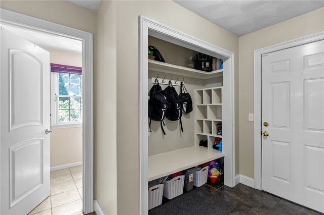 10 Lantern Brook Drive, Lincoln, RI 02865