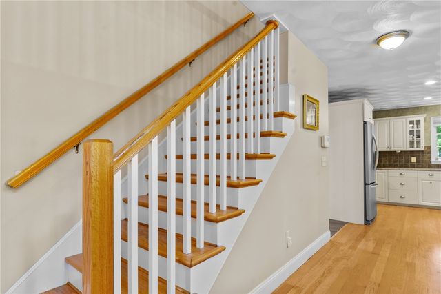 10 Lantern Brook Drive, Lincoln, RI 02865