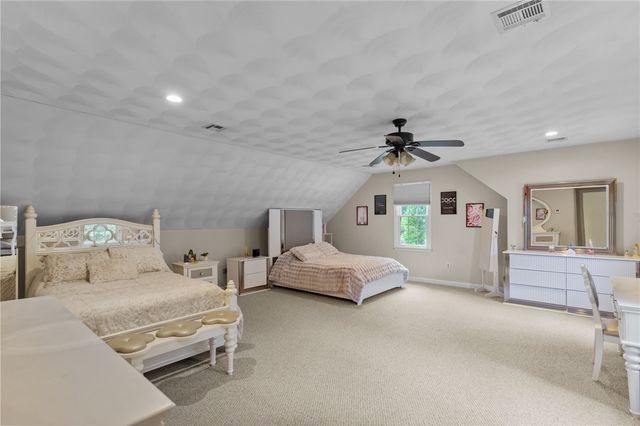 10 Lantern Brook Drive, Lincoln, RI 02865