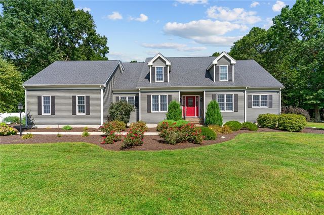 10 Lantern Brook Drive, Lincoln, RI 02865