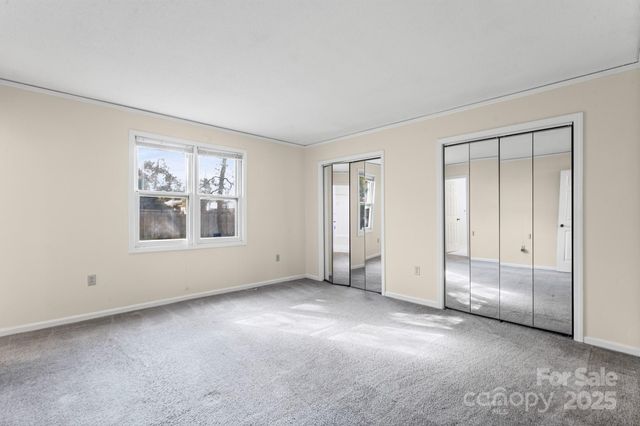 331 Meadowbrook Road, Charlotte, NC 28211